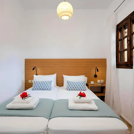 Plaisir Beachside Apts Apartmanhotel Ísztro