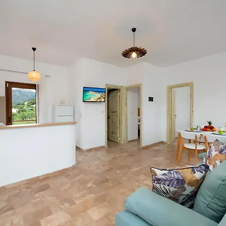 Plaisir Beachside Apts *